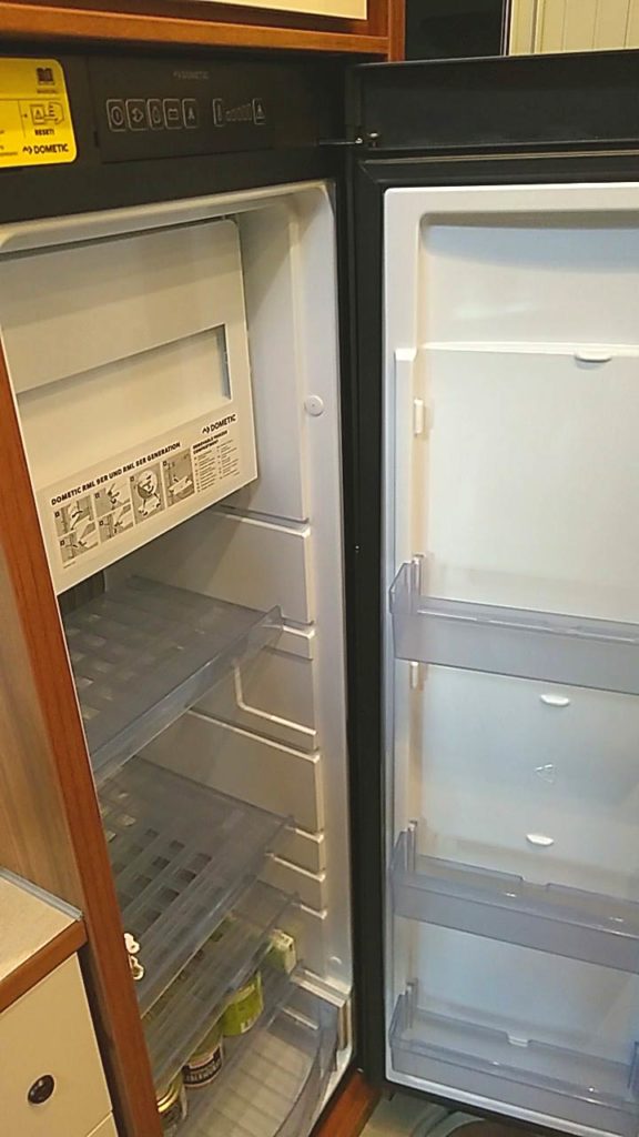 Kühlschrank im Wohnmobil